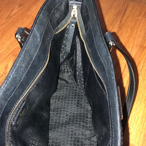 Black purse - Picture 4 of 7